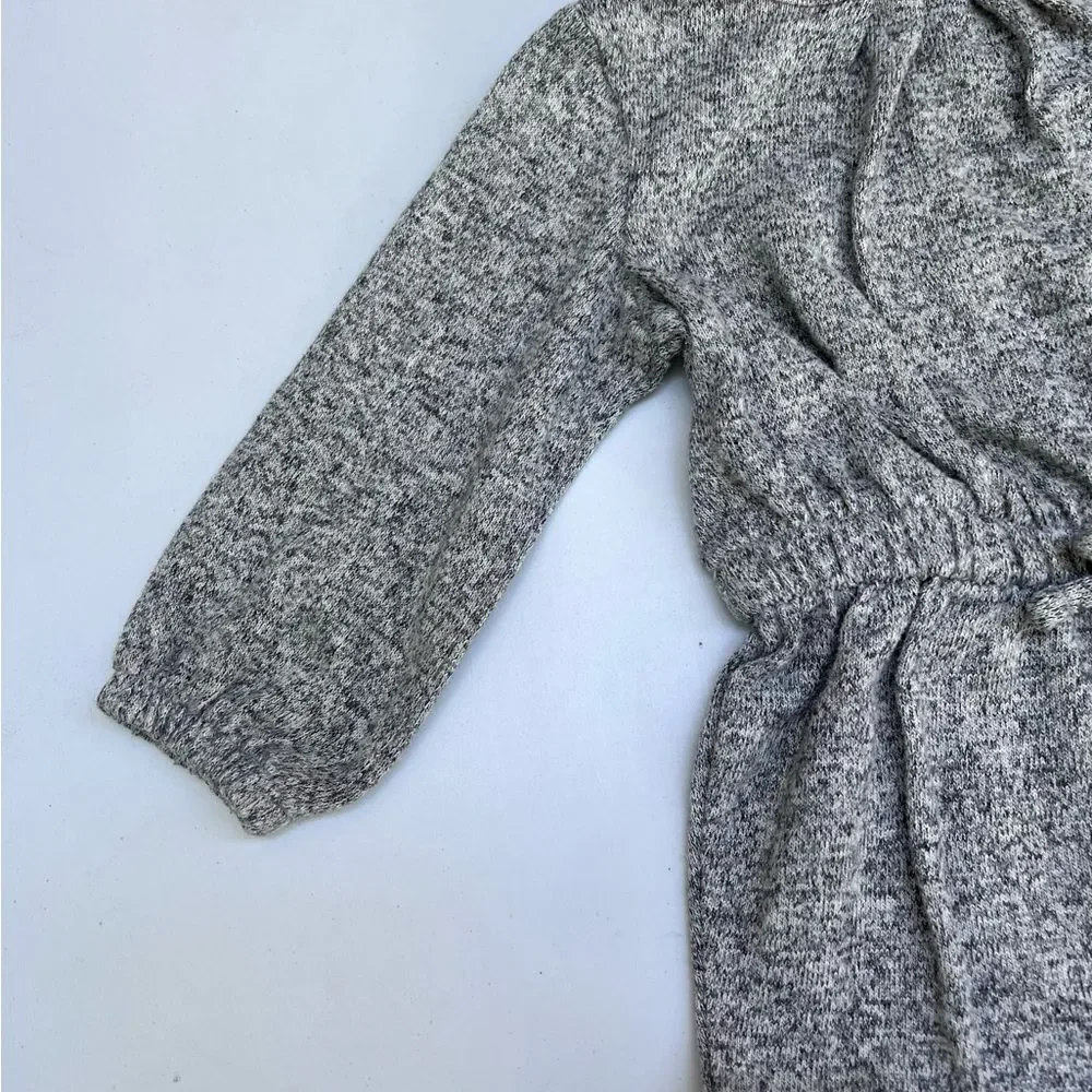 Old Navy Toddler Girl Gray Jumpsuit Months Bottom Snap Buttons 6-12 months